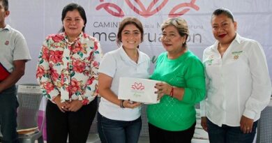 Gobierno Estatal entrega Kits de menstruación digna en Comunidades