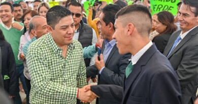 Ricardo Gallardo lleva más apoyo a jóvenes con Nueva Preparatoria en Venado