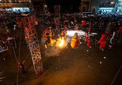 Espectacular noche de fuego, Danza y Tradición con la Quema de Judas