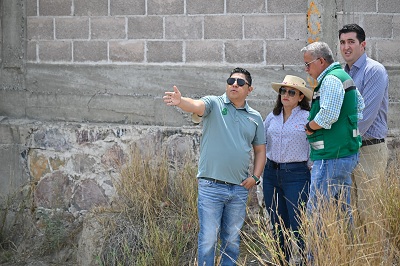 Ricardo Gallardo supervisa obras en el Altiplano y anuncia nuevo puente