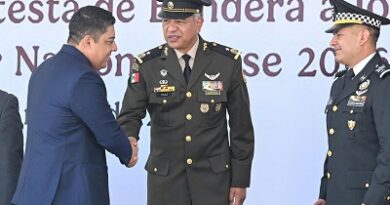 Ricardo Gallardo acude a evento Conmemorativo de la Batalla de Puebla