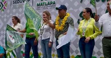 Ricardo Gallardo reconstruye caminos abandonados en Matlapa y Tamazunchale