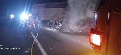 Ultima hora:Accidente en  Rioverde  sobre la  carretera  a Valles una persona fallecida atrapada.