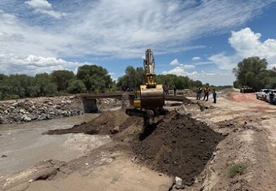 Gobierno Estatal refuerza bordos de inmediaciones del Boulevard Rio Santiago