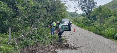 Gobierno Estatal atendió 416 kilómetros de caminos en junio