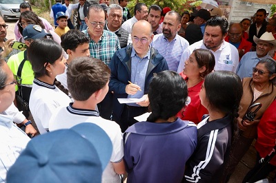 Alcalde Enrique Galindo anuncia pavimentaciones y rehabilitaciones de vialidades en La Pila