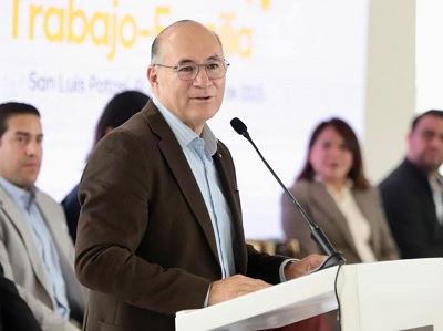 Enrique Galindo reafirma compromiso con zonas marginadas y rechaza politización de la obra pública