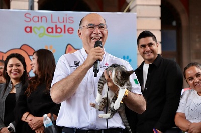 Domingo de Pilas con adopciones y reforestación masiva da vida al Centro Histórico