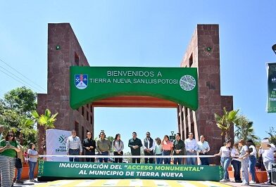 Ricardo Gallardo entrega renovada Unidad Deportiva en Tierra Nueva