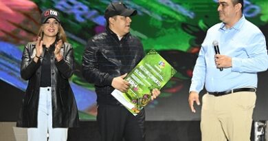 Tras éxito total, Ricardo Gallardo clausura la Feria Nacional Potosina 2025