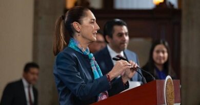 Se presenta Decreto en apoyo a pequeños productores agrícolas;orden en concesiones desprivatiza 4 mil millones de m3 de agua.
