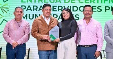 Ricardo Gallardo respalda trabajo de Concejal Presidenta de Pozos