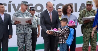 Calidad académica y valores cívicos, base del Sistema Educativo Municipal: Enrique Galindo