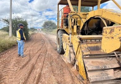Gobierno de la Capital repara camino de La Pila a Cerritos