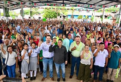 Ricardo Gallardo construye obras sin limites en la Huasteca  Sur