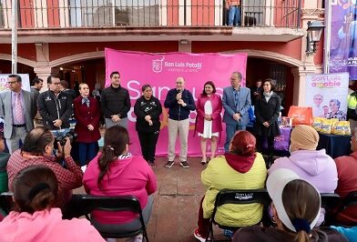 Alcalde Galindo lleva beneficios para mejorar la vida en la Delegación de la Pila