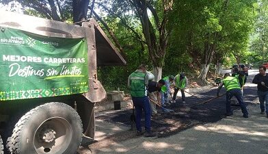 Gobierno  del  Estado fortalece conectividad en la  Huasteca por Xantolo