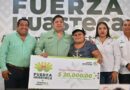 Ricardo Gallardo les cumple a damnificados  de Tamazunchale y Matlapa con programa “Fuerza Huasteca”