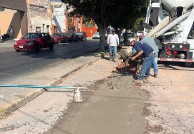 Realiza Gobierno de la Capital trabajos de bacheo en Calzada de Guadalupe