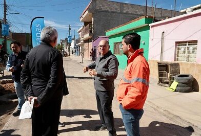 Supervisa Enrique Galindo obra de drenaje en la colonia Las Pilitas