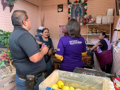 Línea de apoyo Con Nosotras llega a la Centro de Abastos