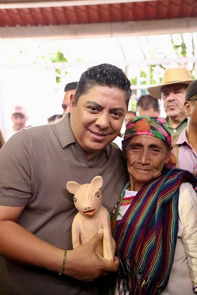 Ricardo Gallardo impulsa desarrollo sin límites de los pueblos originarios