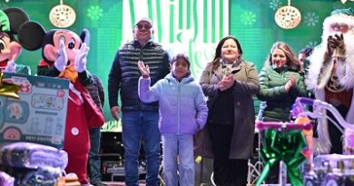 Ciudad Satélite  se ilumina y celebra la Navidad con Ricardo Gallardo
