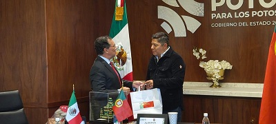 Ricardo Gallardo promueve a San Luis Potosí ante el Embajador de Portugal