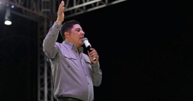 Ricardo Gallardo lleva espectaculares Posadas Navideñas a la Huasteca Sur