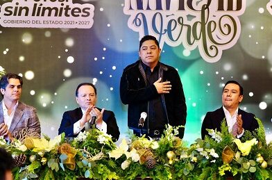 Ricardo Gallardo agradece a sector notarial apoyo  a familias potosinas