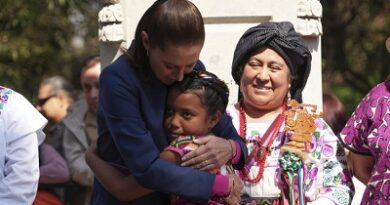 Develación de 6 esculturas de mujeres Ancestras  en el Paseo de las Heroínas , símbolo firme contra el  Racismo: Presidenta Claudia Sheinbaum