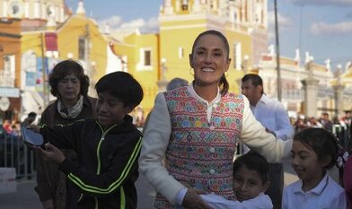 Presidenta Claudia Sheinbaum encabeza entrega de tarjetas del Programa de Bienestar en Acatzingo , Puebla