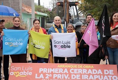 Con rehabilitación de dos nuevas calles en El Mezquital, arranca el 2026 el Alcalde Galindo