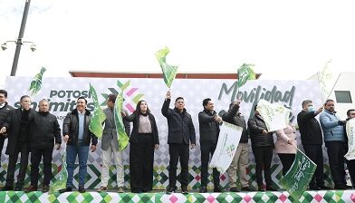 Ricardo Gallardo renueva  transporte público urbano