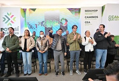 Ricardo Gallardo Enchula la Colonia Providencia