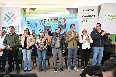 Ricardo Gallardo Enchula la Colonia Providencia