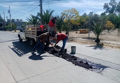Gobierno de la Capital atiende reportes ciudadanos de bacheo