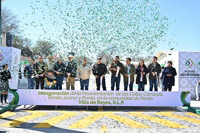 Villareyenses reconocen a Ricardo Gallardo por obras y apoyos