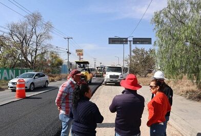 Laterales de Carretera 57 reciben rehabilitación integral