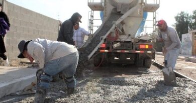 Gobierno de la Capital continúa con la pavimentación de Calle 3, en Delegación La Pila