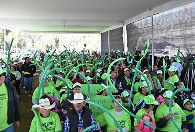 Reconocen potosinos a Ricardo Gallardo por iniciar reconstrucción de camino