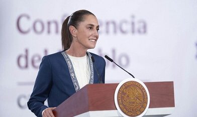 Pemex aumenta procesamiento de crudo a 1.5 millones de barriles diarios ; reduce la deuda e incrementa inversion: Presidenta Claudia Sheinbaum