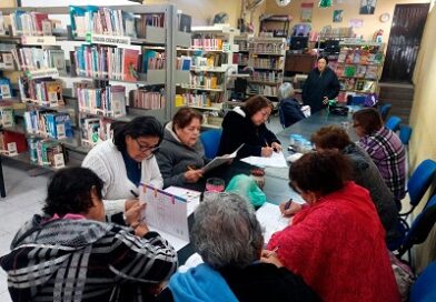 Se incluye a personas adultas mayores en actividades en el Sistema Municipal de Bibliotecas