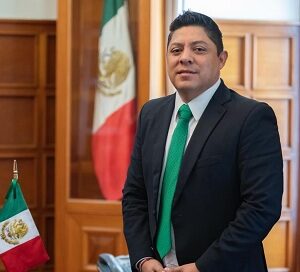 Ricardo Gallardo fortalecerá relaciones bilaterales con el Reino Unido