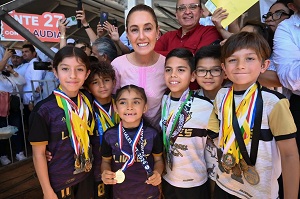 En Culiacán , Sinaloa,Presdienta Claudia Sheinbaum da banderazo de salida a la Construcción del Hospital Regional