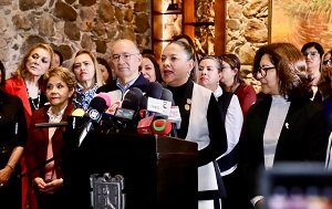 Angeles Rodríguez abre nueva era en el Ayuntamiento, a propuesta del Alcalde Galindo Cabildo la elige por unanimidad