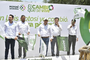 Ricado Gallardo inicia pavimentación  de calles en el Rosario, Villa de Reyes
