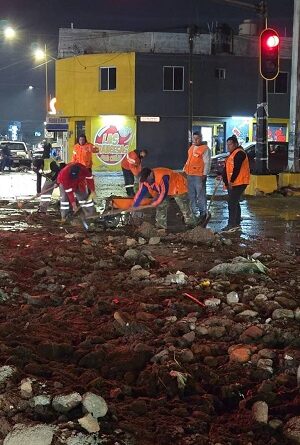 Protección Civil Municipal refuerza acciones de limpieza y mitigación de riesgos en la avenida Urbano Villalón tras lluvias