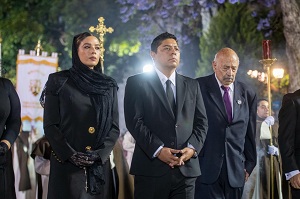 Ricardo Gallardo honra la máxima tradición potosina : La Procesión  del Silencio