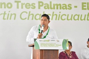 Ricardo Gallardo lleva más calidad de vida a San Martín Chalchicuautla